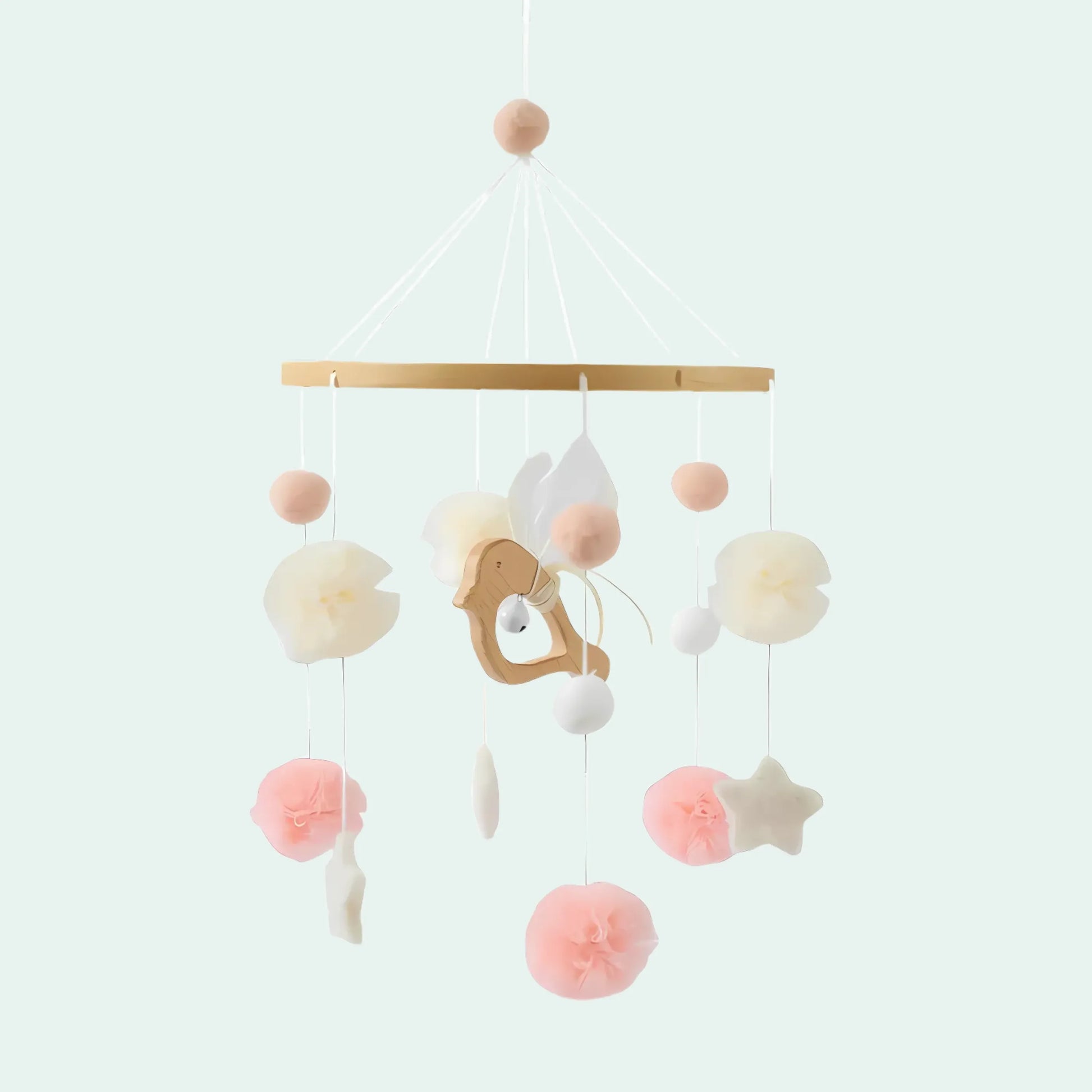 Mobile de Pelúcias e pompons para Berços - MAMATELA